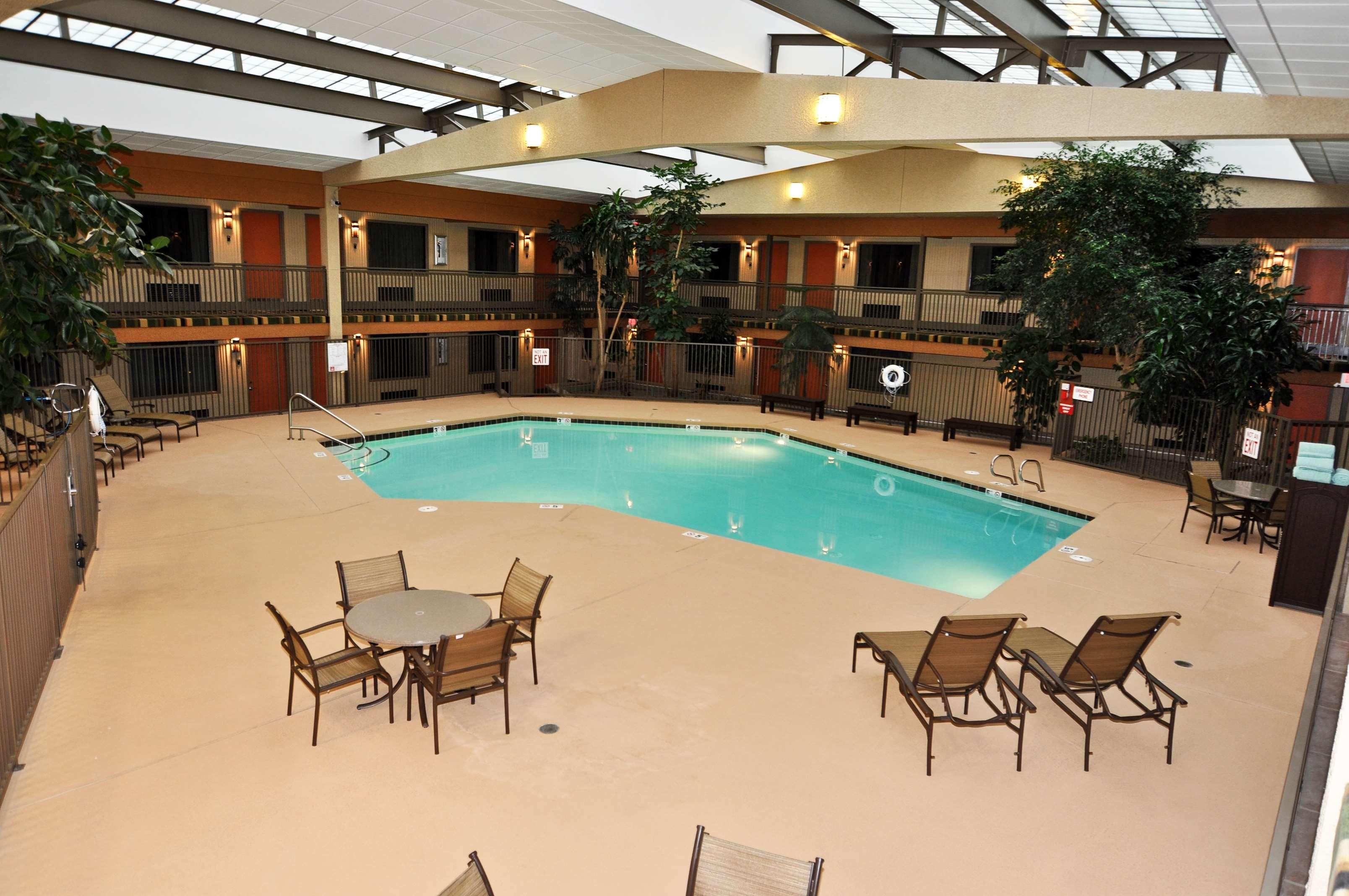 Best Western Plus Raton Hotel Екстер'єр фото