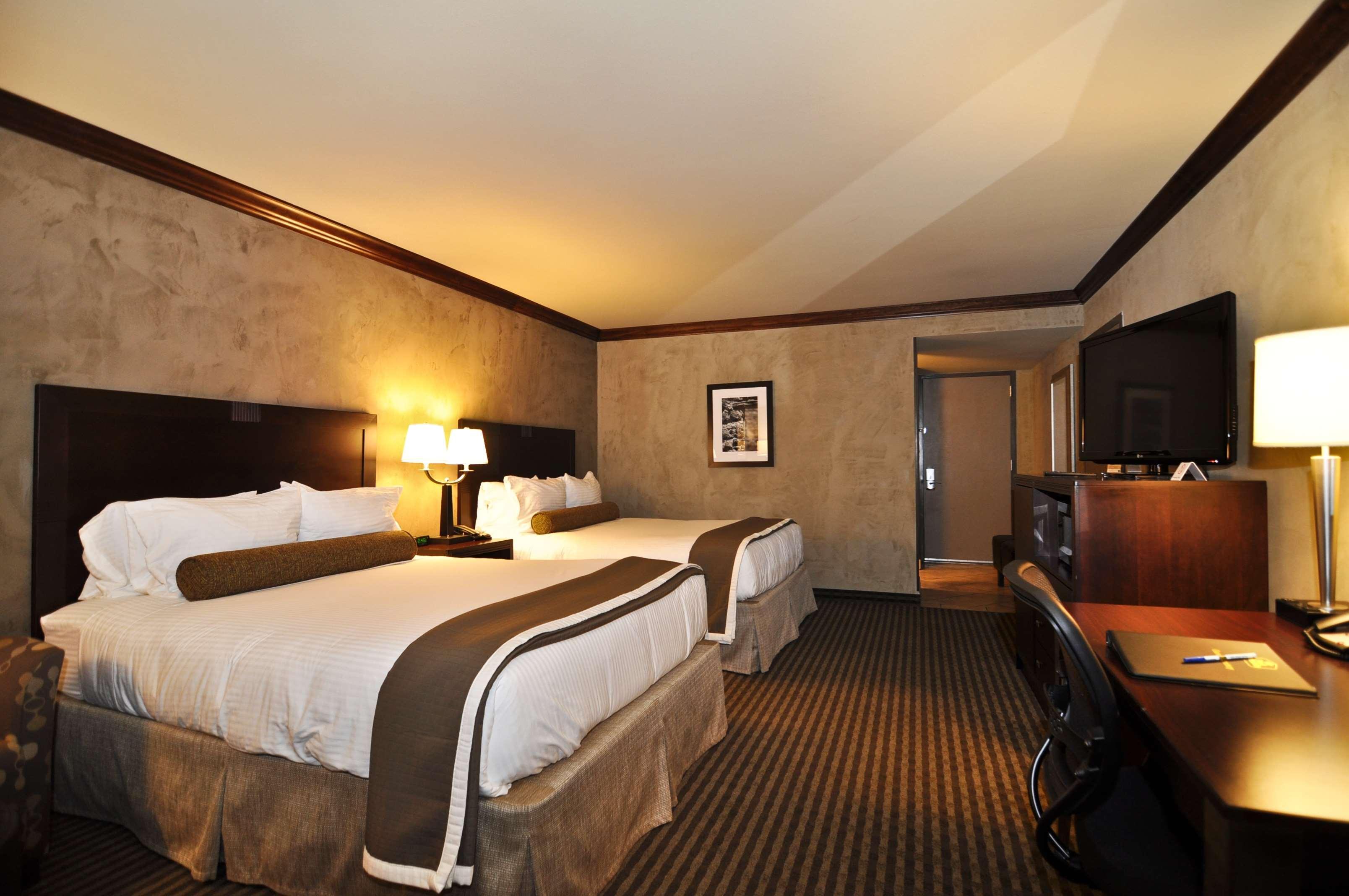 Best Western Plus Raton Hotel Екстер'єр фото