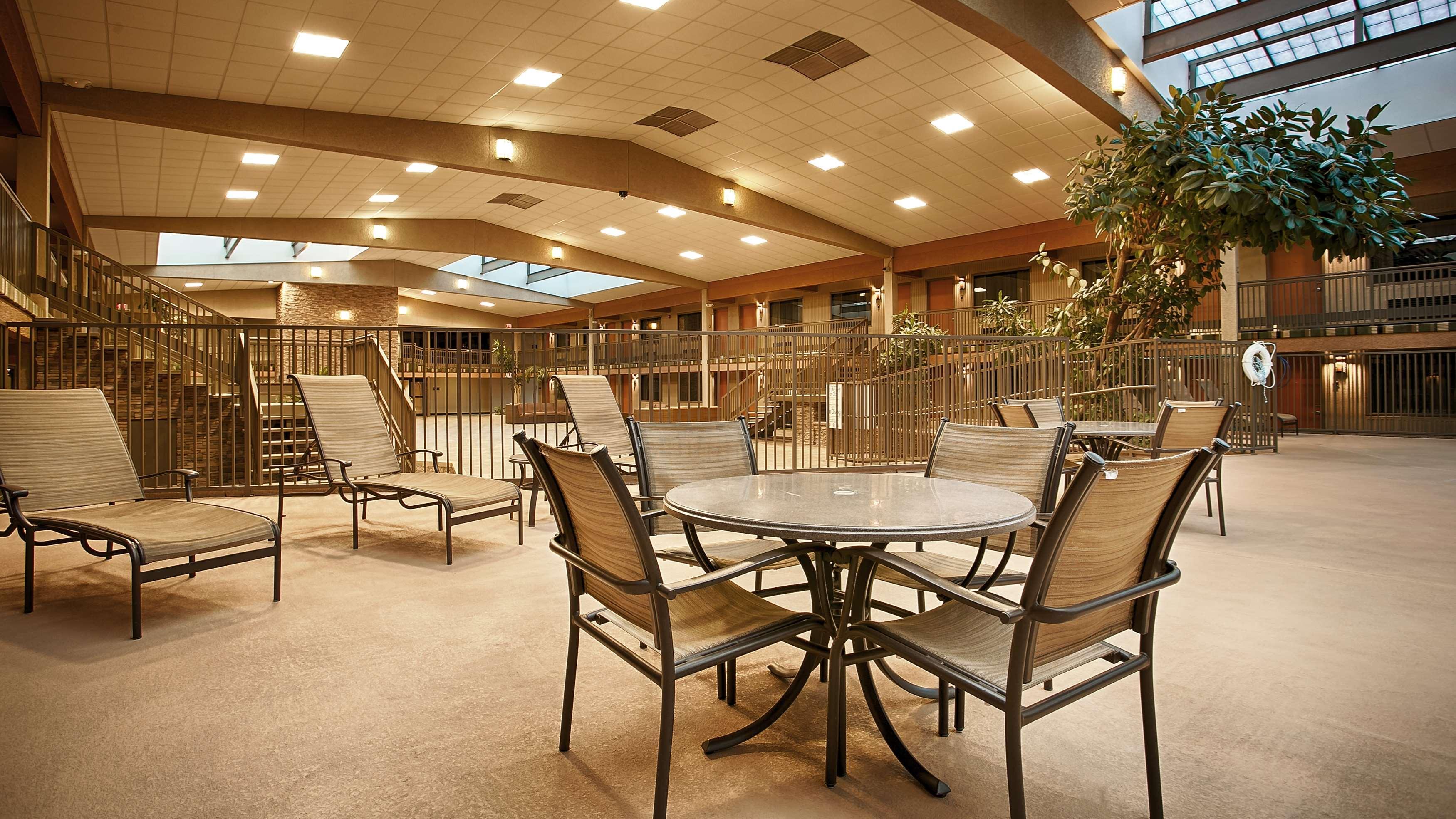 Best Western Plus Raton Hotel Екстер'єр фото
