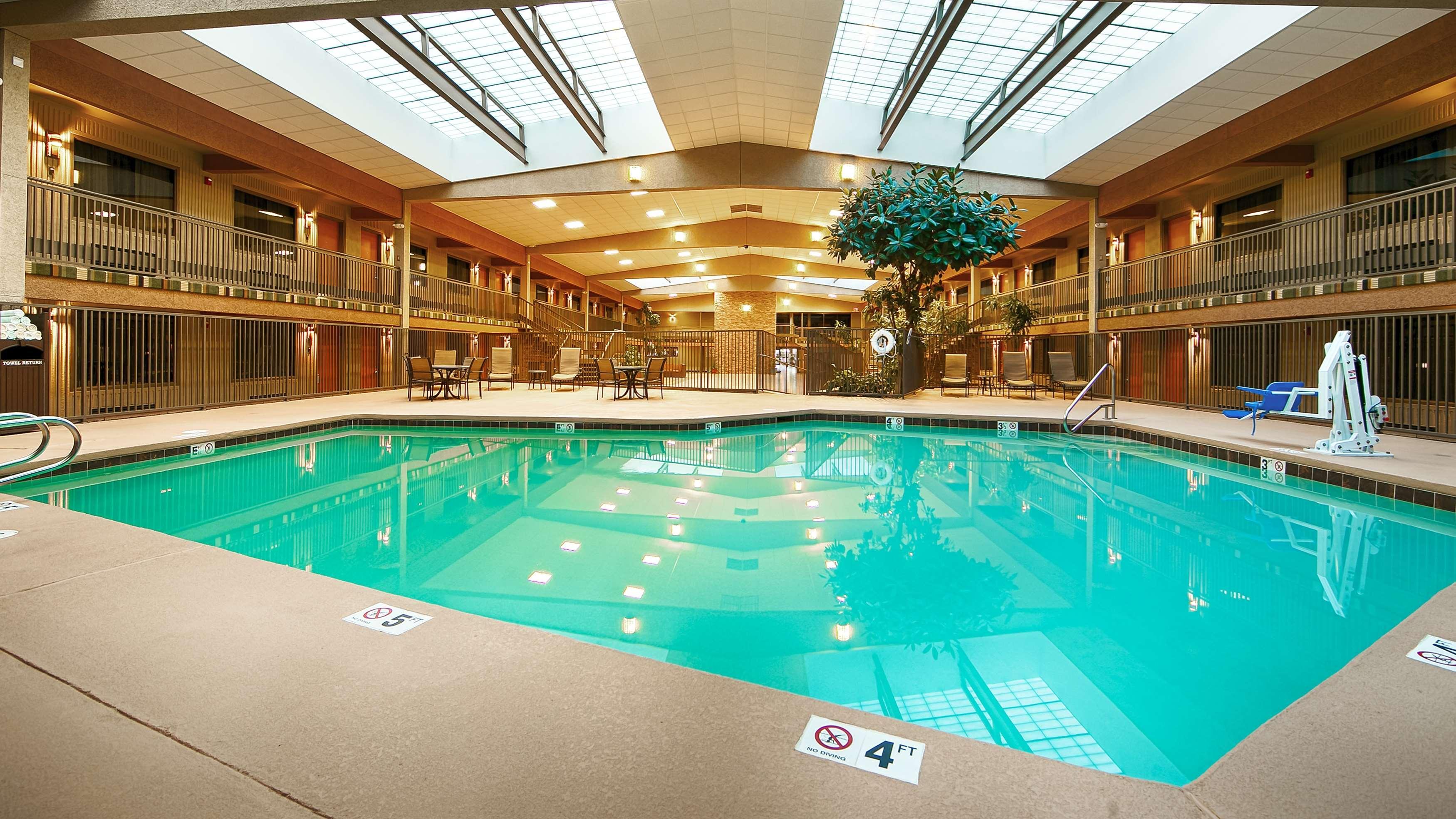 Best Western Plus Raton Hotel Екстер'єр фото