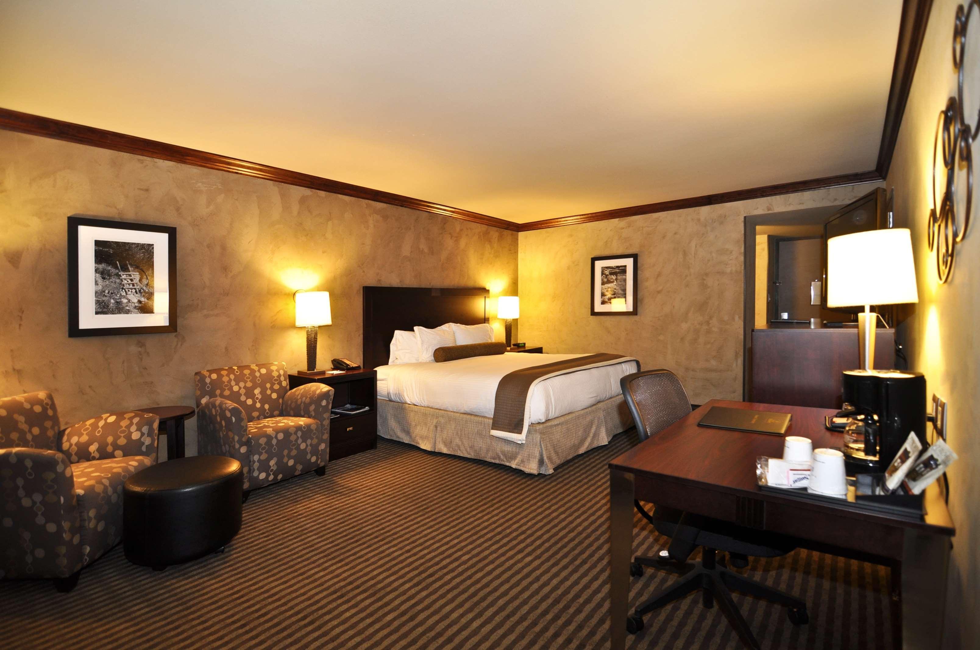 Best Western Plus Raton Hotel Екстер'єр фото