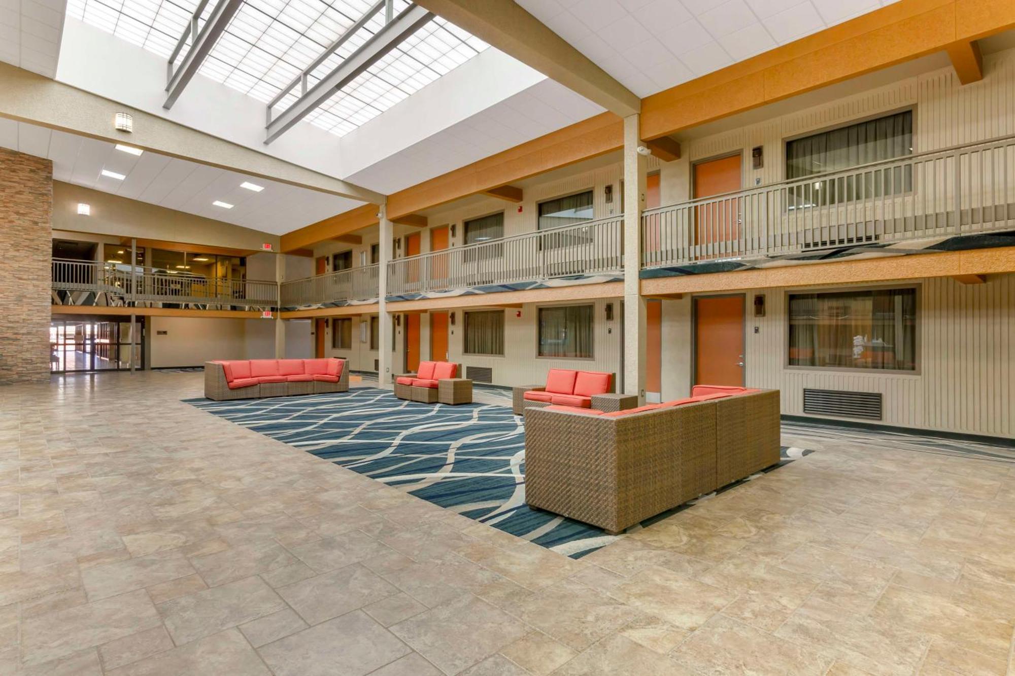 Best Western Plus Raton Hotel Екстер'єр фото