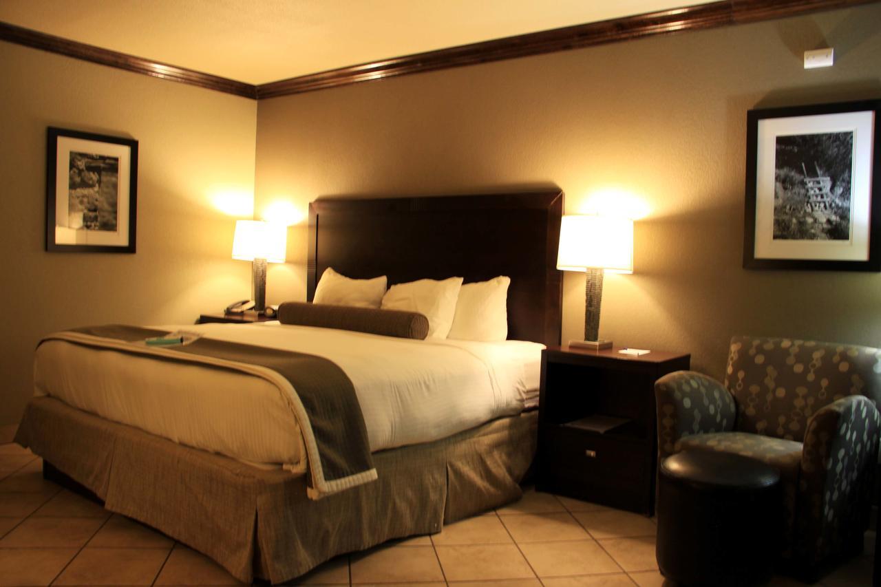 Best Western Plus Raton Hotel Екстер'єр фото
