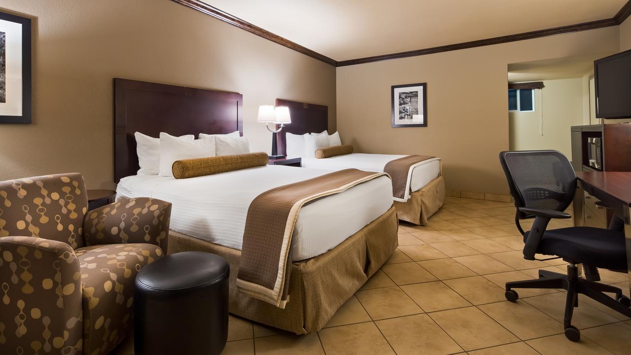 Best Western Plus Raton Hotel Екстер'єр фото